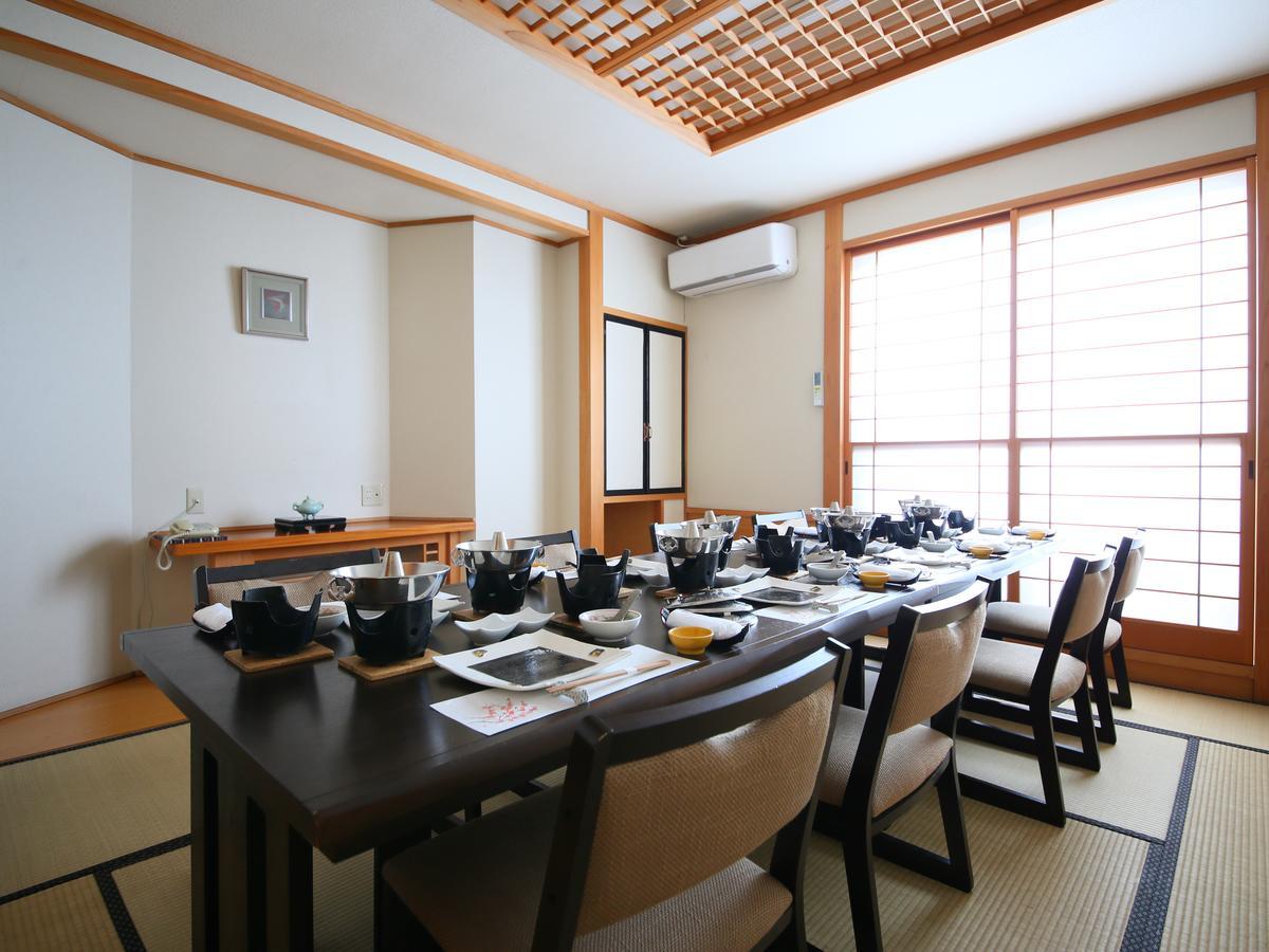 ホテル 湖楽おんやど富士吟景 富士河口湖町 エクステリア 写真